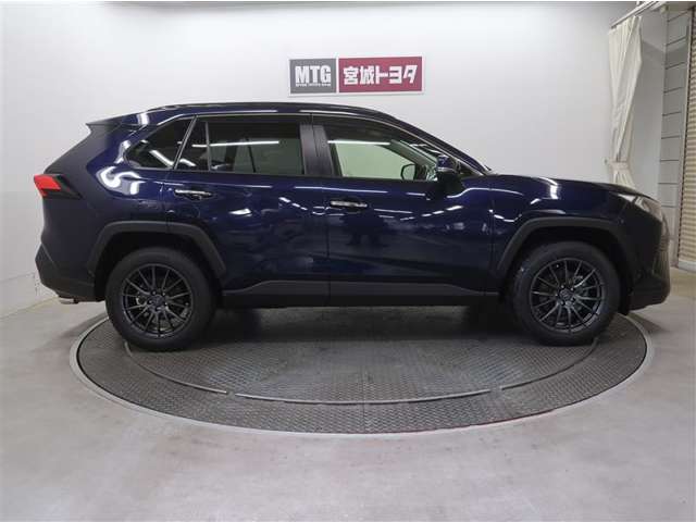Toyota RAV4 11