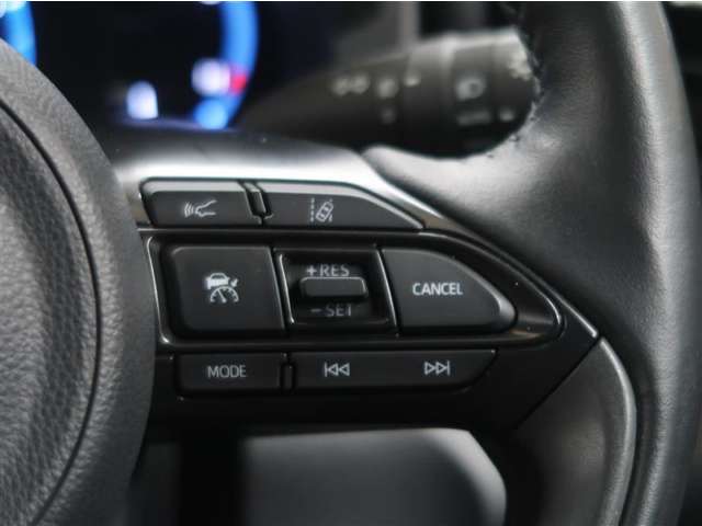 Toyota Yaris Cross 4