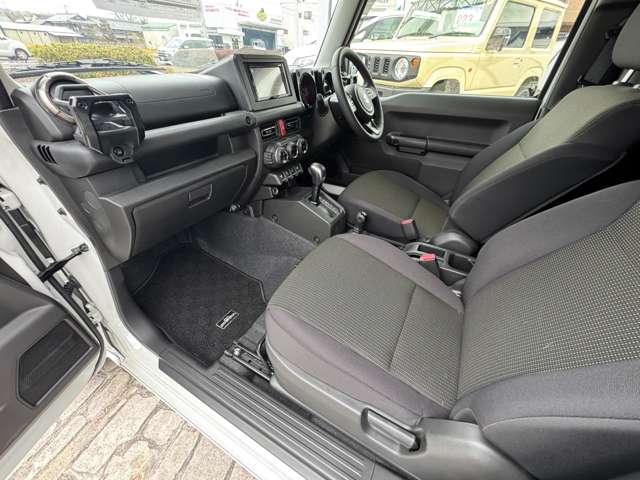 Suzuki Jimny Sierra 12