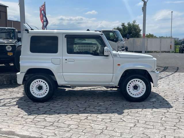 Suzuki Jimny Sierra 2