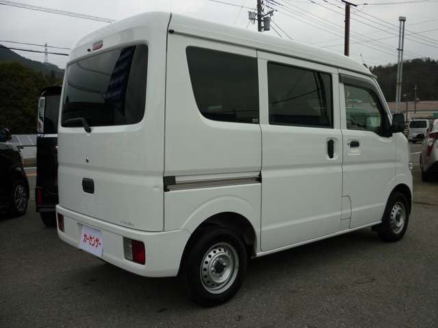 Nissan NV100 Clipper 10
