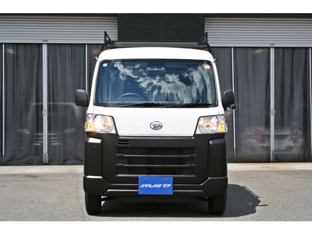 Daihatsu Hijet Cargo 7