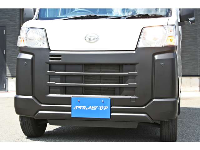 Daihatsu Hijet Cargo 10