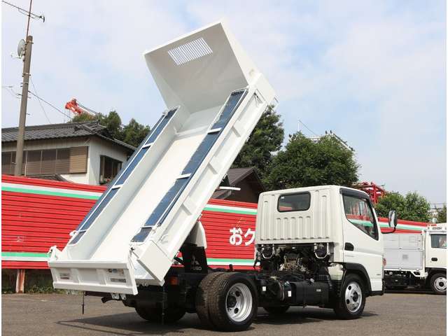 Mitsubishi Fuso Canter 2