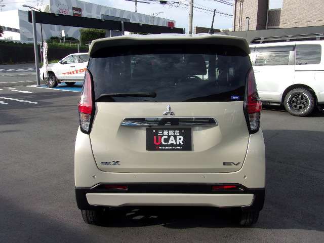 Mitsubishi eK X EV 3