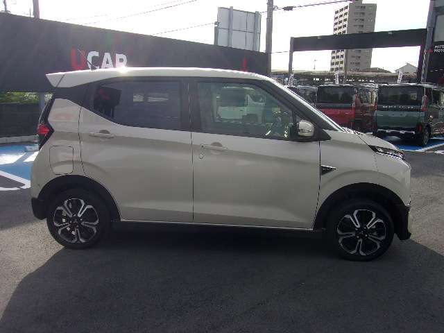 Mitsubishi eK X EV 4