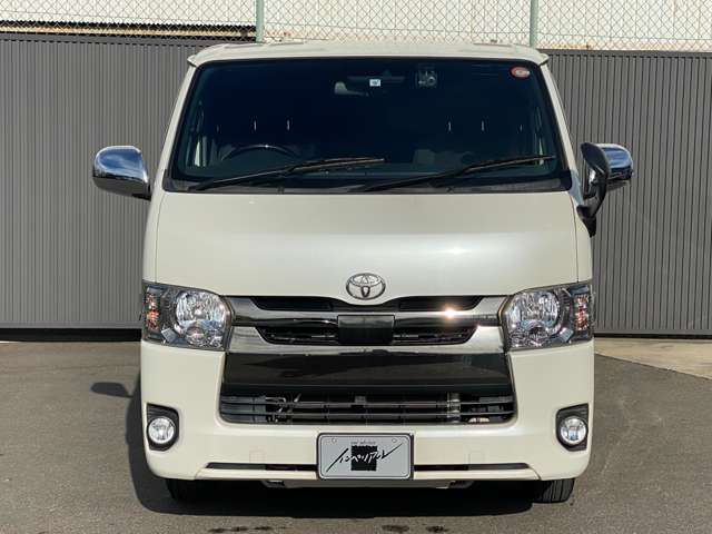 Toyota Hiace Van 2
