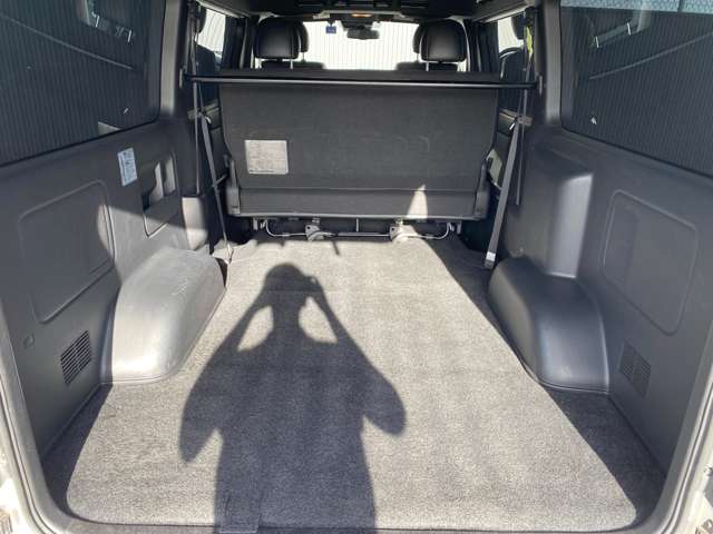 Toyota Hiace Van 10