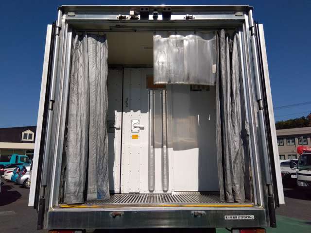 Isuzu Elf 12