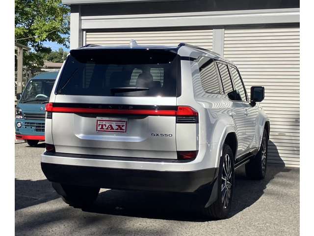 Lexus GX 2