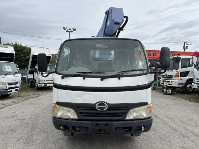 Hino Dutro 5