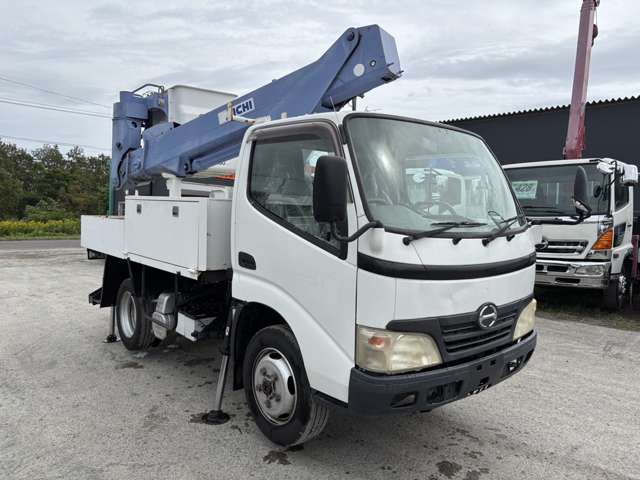 Hino Dutro 6