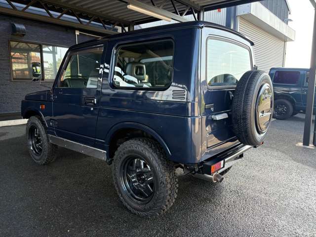 Suzuki Jimny 11