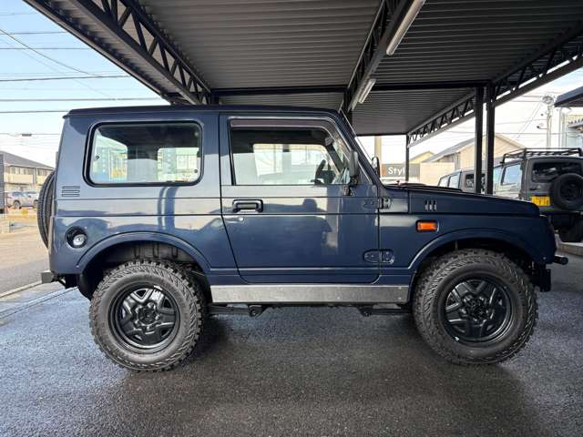 Suzuki Jimny 12