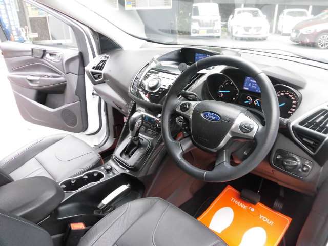 Ford クーガ 7