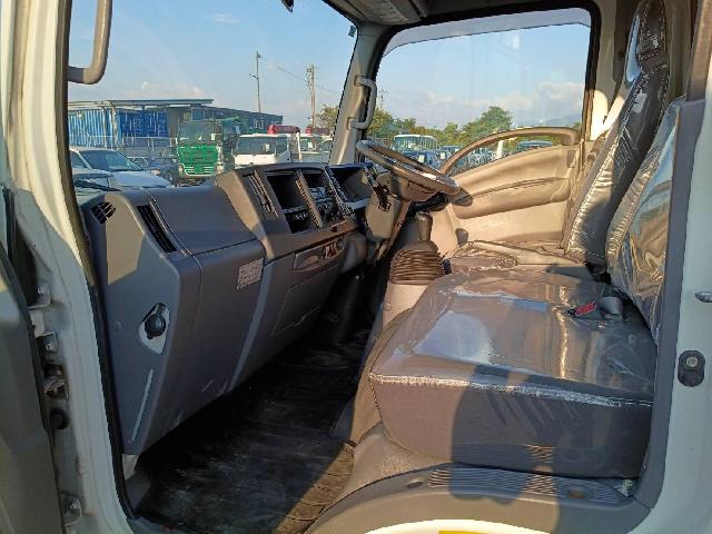 Isuzu Elf 3