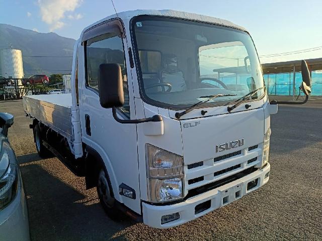 Isuzu Elf 4