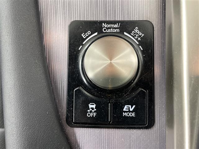 Lexus RX 10