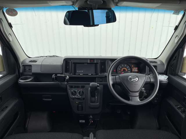 Daihatsu Hijet Deck Van 5