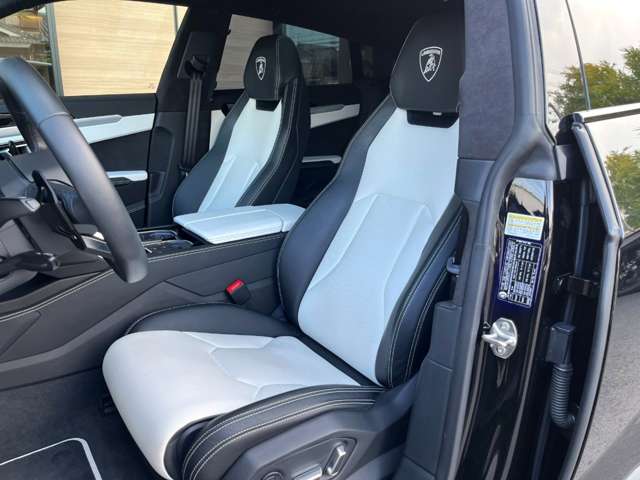 Lamborghini ウルス 7