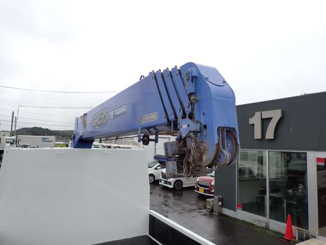 Mitsubishi Fuso Fighter 11