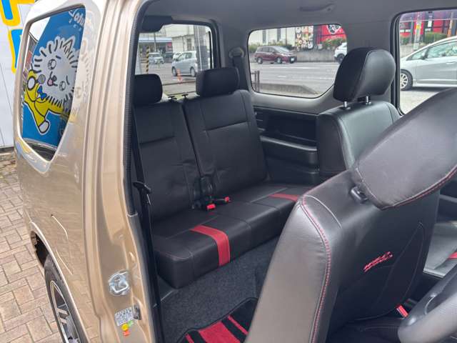 Suzuki Jimny 12