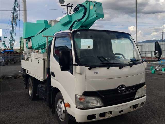 Hino Dutro 2