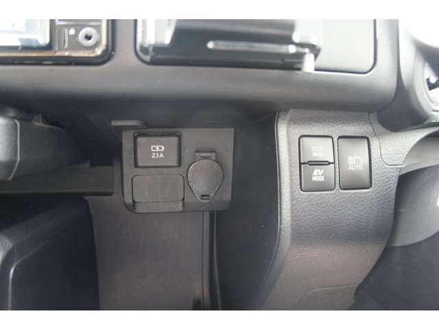 Toyota Probox Van 7