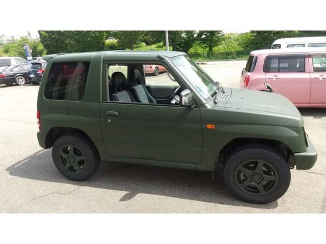 Mitsubishi Pajero Mini 4