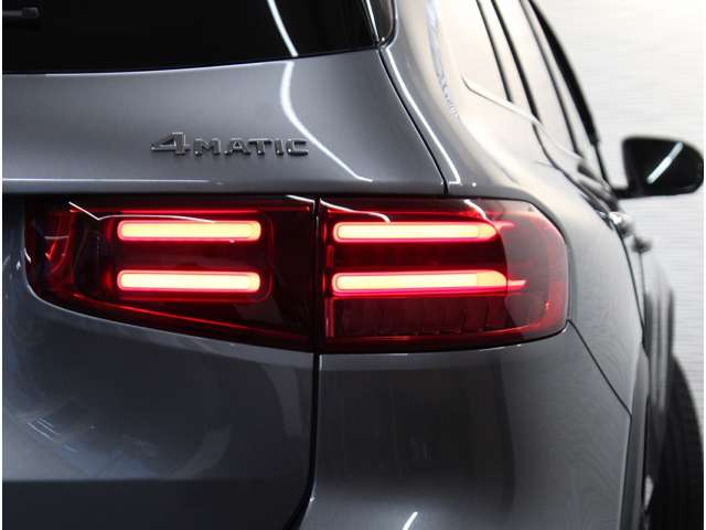 Mercedes-Benz GLB 4