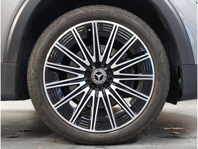 Mercedes-Benz GLB 6
