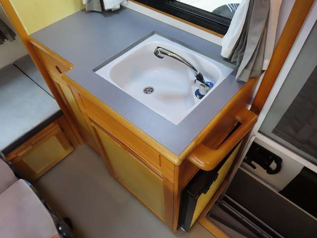 Mazda Bongo Truck 11
