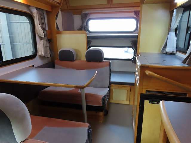 Mazda Bongo Truck 3