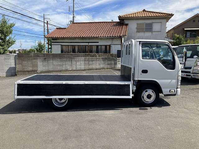 Isuzu Elf 12