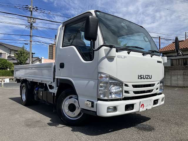 Isuzu Elf 3