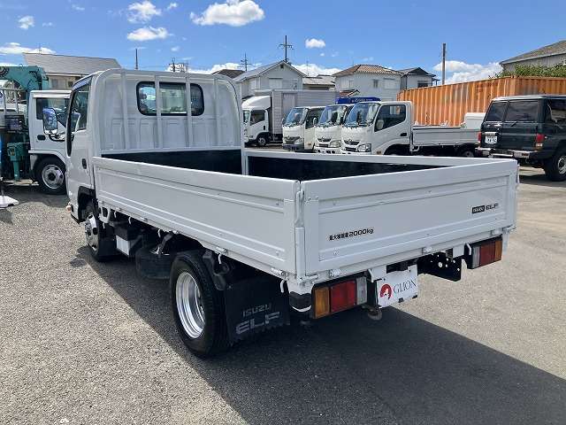 Isuzu Elf 6