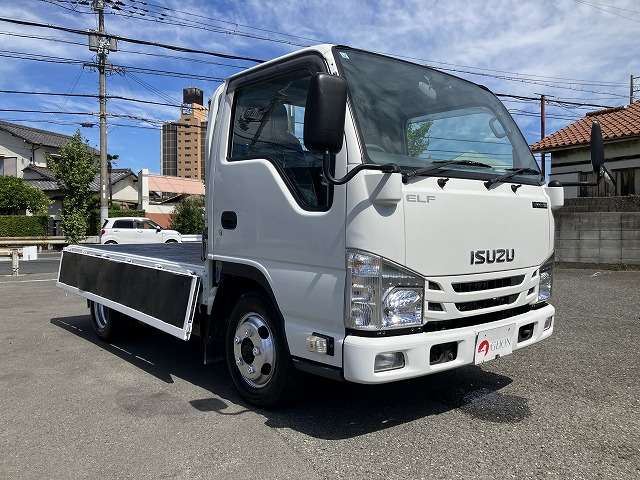 Isuzu Elf 10