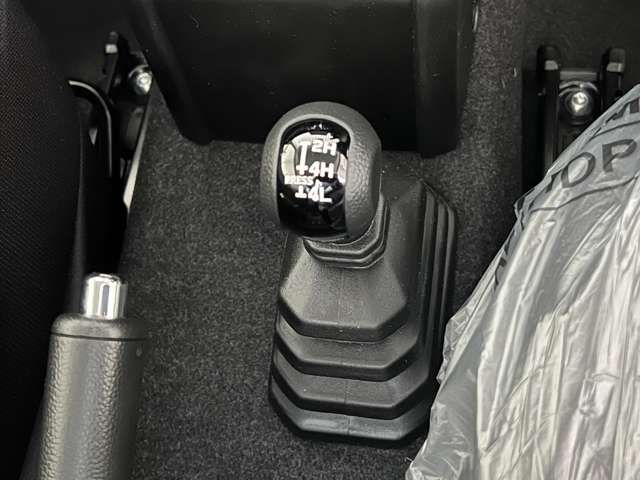 Suzuki Jimny 12