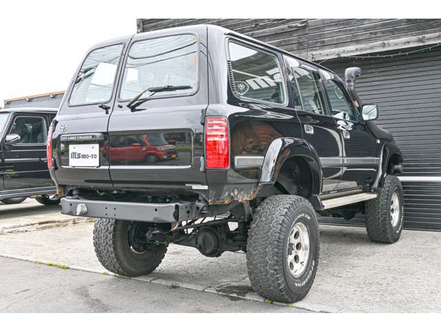 Toyota Land Cruiser 80 10