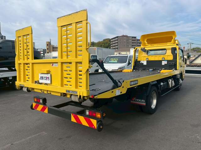 Mitsubishi Fuso Canter 6