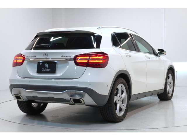 Mercedes-Benz GLA-Class 5