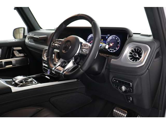 Mercedes-Benz G-Class 3