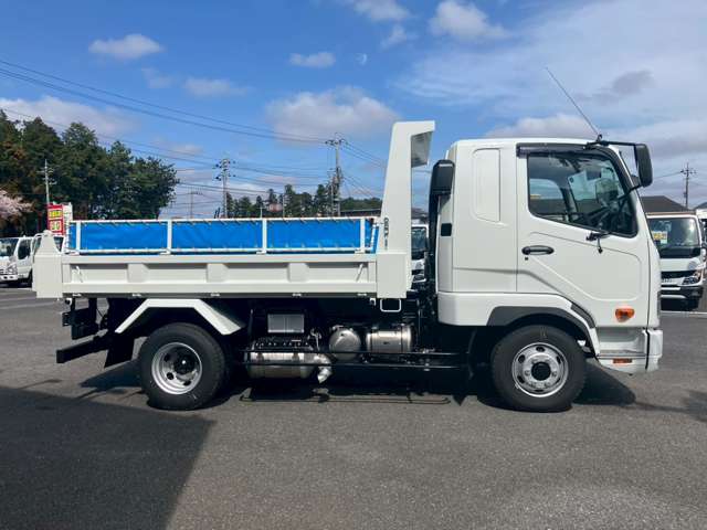 Mitsubishi Fuso Fighter 4