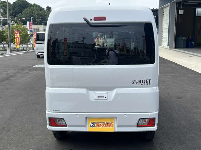 Daihatsu Hijet Cargo 9