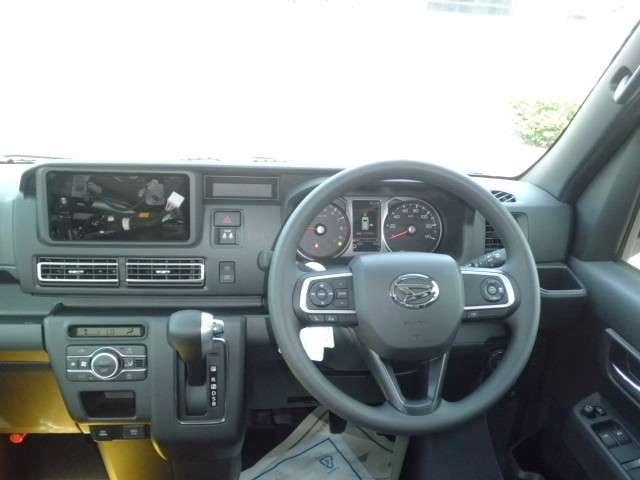Daihatsu Atrai 3