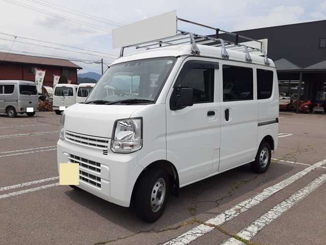Nissan NV100 Clipper 4