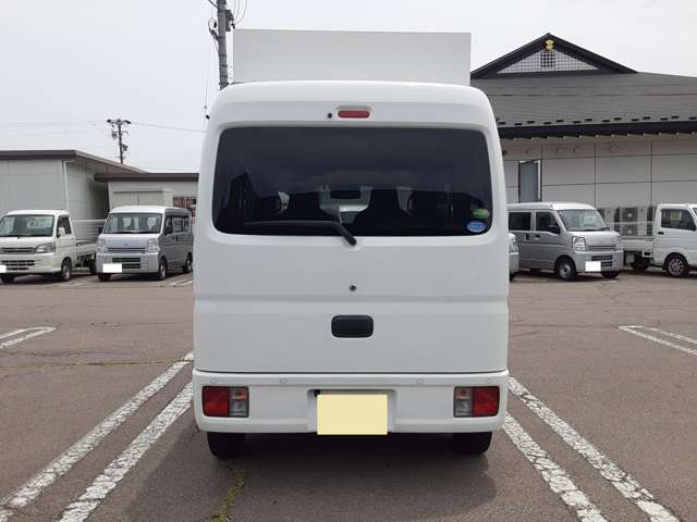 Nissan NV100 Clipper 7