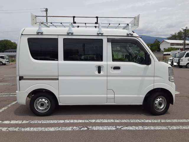 Nissan NV100 Clipper 9
