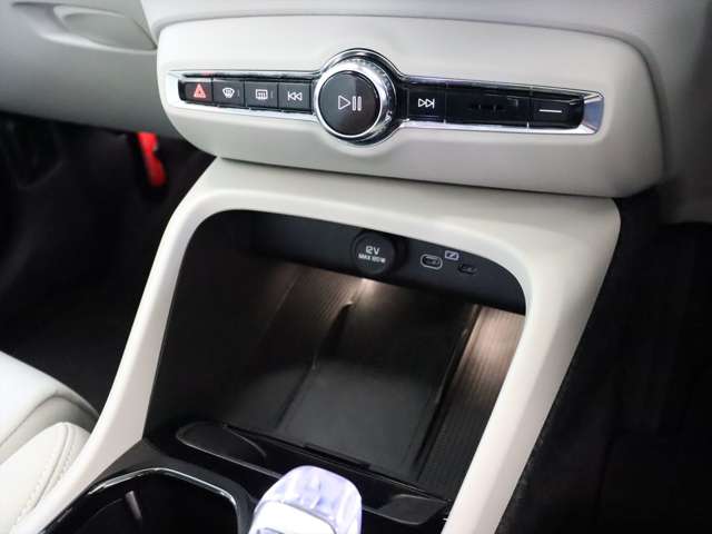 Volvo XC40 11
