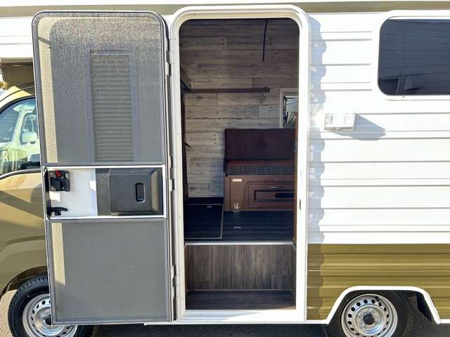 Toyota Pixis Truck 2